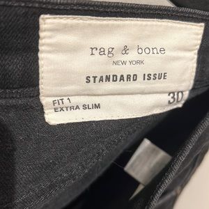 Rag & Bone fit 1 30X30